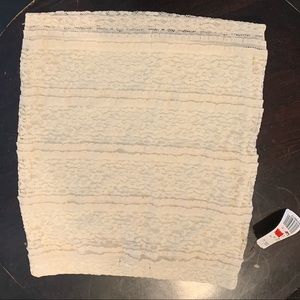 Cream/off-white forever 21 lace pencil skirt